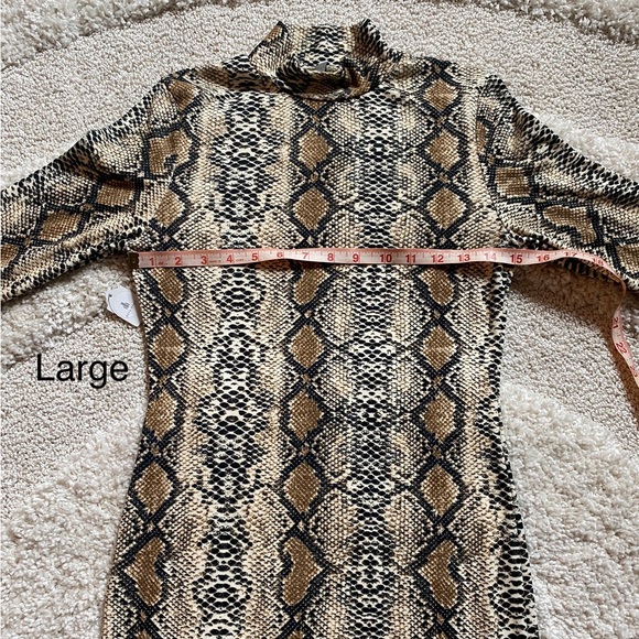Snakeskin animal print sexy mini dress NWT small large - Picture 10 of 16